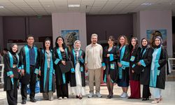 Geleceğin resim öğretmenlerinden mezuniyet sergisi