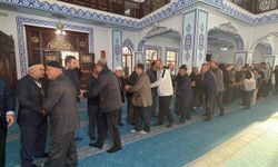 Niğde’de vatandaşlar bayram namazında buluştu