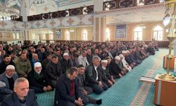 Kaymakam Bektaş vatandaşlarla bayramlaştı