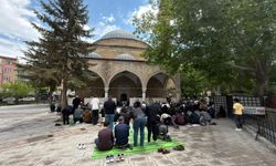 Niğde’de vatandaşlar iki mübarek günün huzurunu yaşadı
