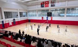 Niğde'de özel sporcuların voleybol coşkusu