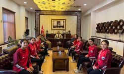 Çamardı'nın şampiyon güreşçilerinden Kaymakam Bektaş'a ziyaret