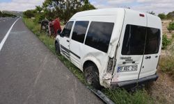 Sınava yetişmek isterken kaza yaptılar: 3 yaralı