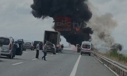 Niğde plakalı TIR Ankara-Niğde Otoyolu’nda alev aldı