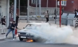 Bor’da seyir halindeki araçta yangın
