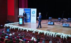 Bakan Yardımcısı Ömer Faruk Yelkenci: "Bir tarafta beceri örgüsü, diğer tarafta değerler var"