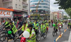 Niğde’de yüzlerce kişi sağlıklı yaşam için pedal çevirdi