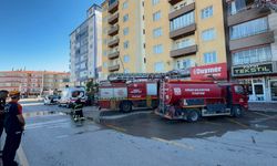 Niğde'de yangın çıkan apartmanda 3 kişi etkilendi