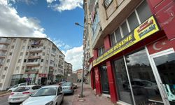 Yamulan aydınlatma direği vatandaşları tedirgin ediyor