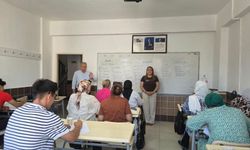 Niğde'de yabancılar Türkçe öğrenip hayata uyum sağlıyor