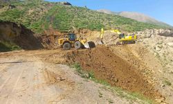 Köy yollarında bakım ve altyapı çalışmaları sürüyor