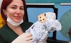 Hastaneye sevk edilen hamile kadın ambulansta doğum yaptı