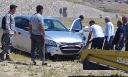 Motosiklete çarpmamak için manevra yapınca kaza yaptı: 1 yaralı