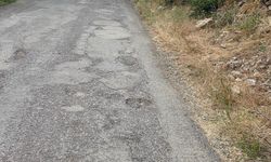 Kılavuz köyü yolu vatandaşların tepkisini çekiyor