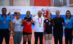 Niğde ANALİG Voleybol takımı grubunu ikinci tamamladı
