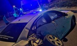 Niğde'de hafif ticari araç ile otomobil çarpıştı: 2 yaralı