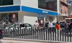 Niğde'de otomobil elektrikli bisiklete çarptı