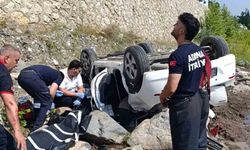 Otomobil dereye düştü: 2 ölü, 1 yaralı