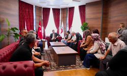 Vali Akmeşe, Halk Günü’nde vatandaşları dinledi