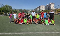 Niğde'de çocuklar futbol eğitimiyle buluşuyor