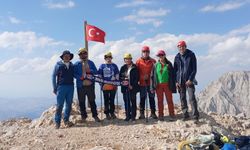 İnegöl'den gelen dağcılar, Aladağlar’da iki zirveye tırmandı
