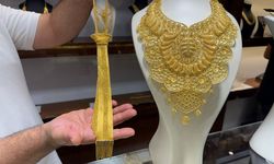 Düğünlerin cep yakan yeni trendi: Altın kravat
