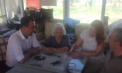 CHP'nin ilk kadın kolları başkanlarından Müzeyyen Eröz Yeni Parti'ye katıldı