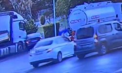 Tırın çarptığı otomobil sürüklendi