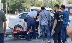 Otomobil ile kamyonet çarpıştı: 1'i çocuk 6 yaralı