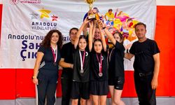 Niğde Kız Takımı Türkiye Finalleri'ne yükseldi