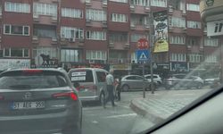 Niğde’de gelin arabası ilerlemekte zorlandı