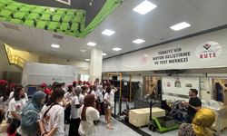 Niğdeli 38 kız öğrenci Gebze’de bilimle buluştu