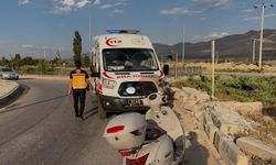Niğde’de motosikletten düşen sürücü yaralandı