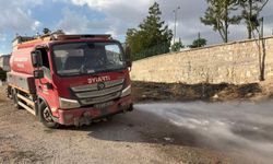 Çıkan ot yangınına ekipler müdahale etti