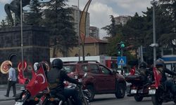 Niğde’de motosikletlilerden 30 Ağustos’a bayraklı kutlama
