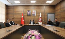 Vali Akmeşe, “Okul Güvenliği” video konferans toplantısına katıldı