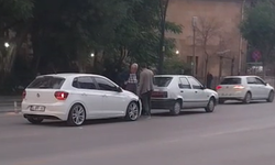 Niğde’de iki otomobil çarpıştı