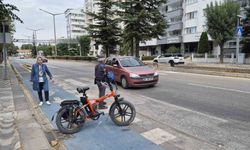 Otomobilin çarptığı bisiklet sürücüsü yaralandı