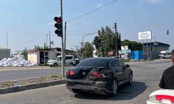 İki otomobil çarpıştı: 3 yaralı