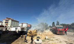 Selçuk Mahallesi’nde saman balyaları alev aldı