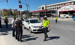 Niğde’de otomobilin çarptığı bisikletli çocuk yaralandı