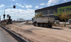 Niğde’de Atasanayi bölgesinde yol çalışması sürüyor