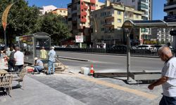 Niğde’de otobüs durağı çalışmaları sürüyor