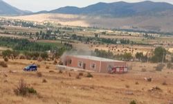 Çiftlik-Altunhisar yolunda binada yangın