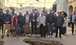 Akademisyenler Gümüşler Manastırı’nı ziyaret etti