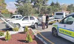 Niğde'de iki araç çarpıştı: 1 yaralı