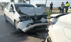 4 araçlı zincirleme trafik kazası