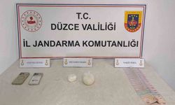 Araçta gizli bölmede uy*şturucuya 2 gözaltı