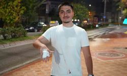 Boks makinesine vurmak isterken duvarı yumrukladı