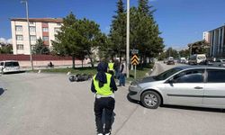 Otomobille motosiklet çarpıştı: 1 yaralı